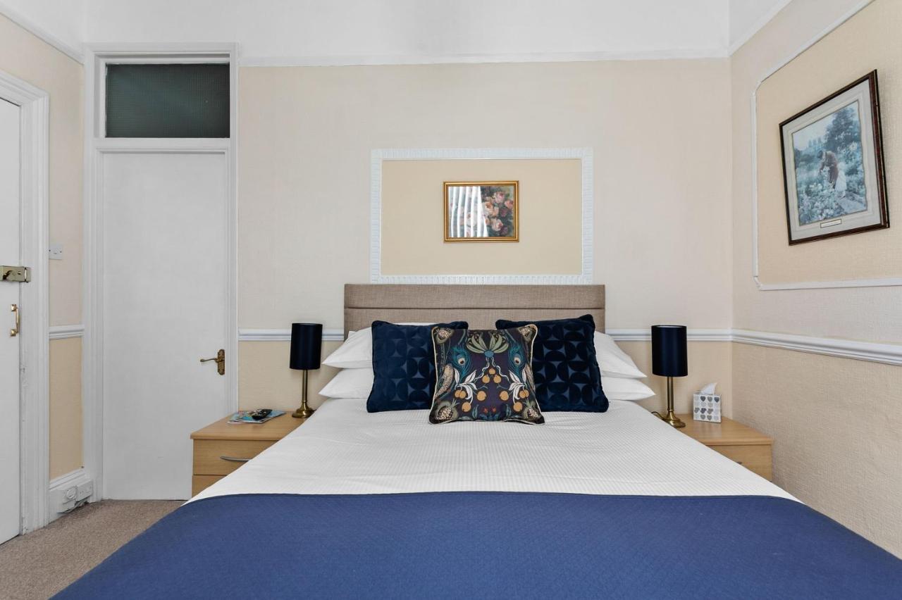 Melba House (Adults Only) Bed & Breakfast Торки Екстериор снимка