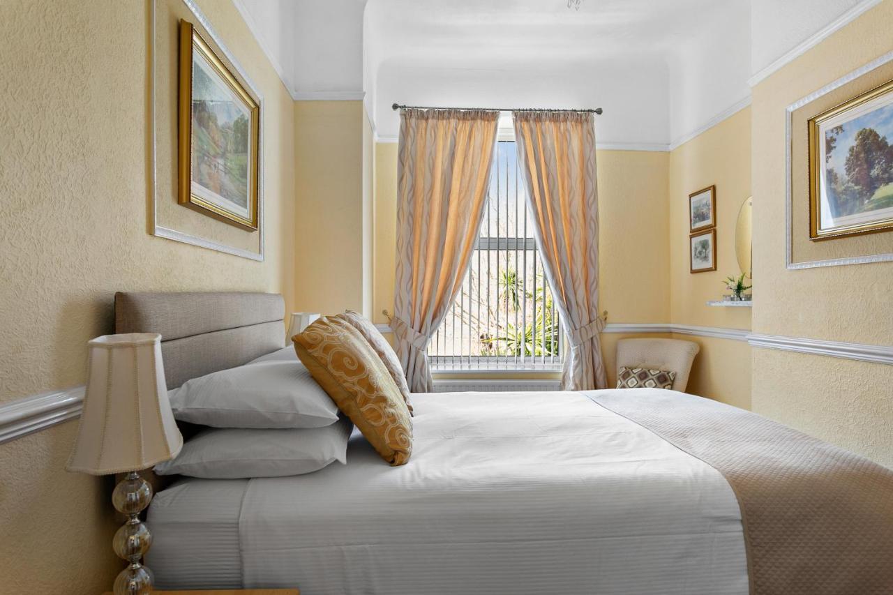 Melba House (Adults Only) Bed & Breakfast Торки Екстериор снимка