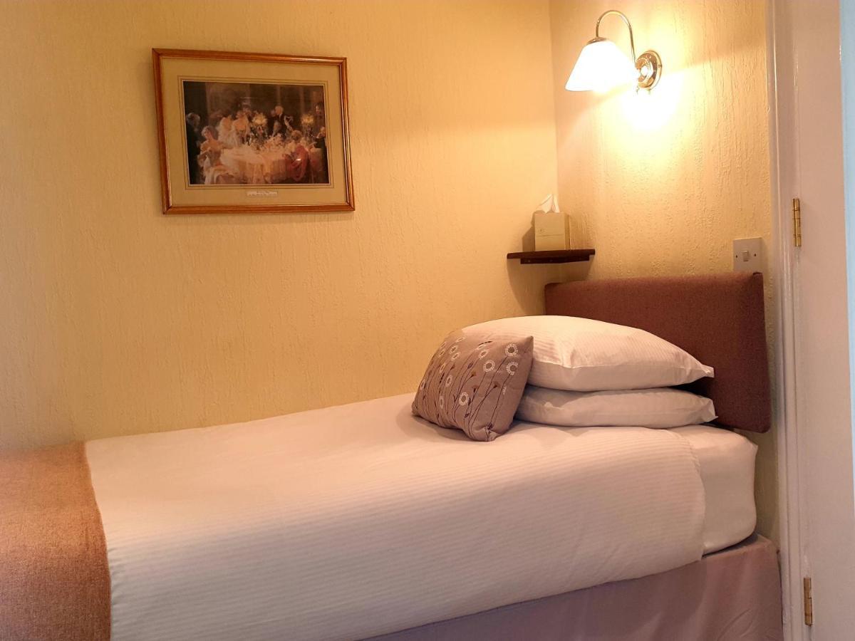 Melba House (Adults Only) Bed & Breakfast Торки Екстериор снимка