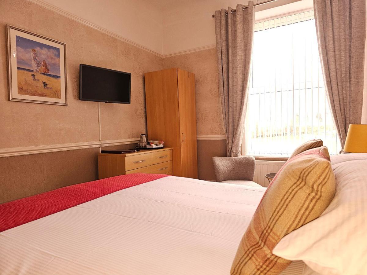 Melba House (Adults Only) Bed & Breakfast Торки Екстериор снимка